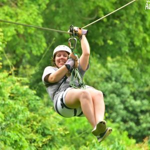 Meet your Posher, Leah